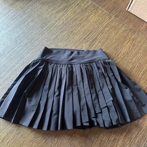 Elegant Black Pleated Skirt
